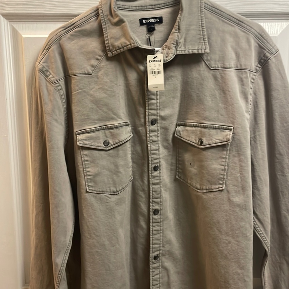 Express Men’s snap down shirt